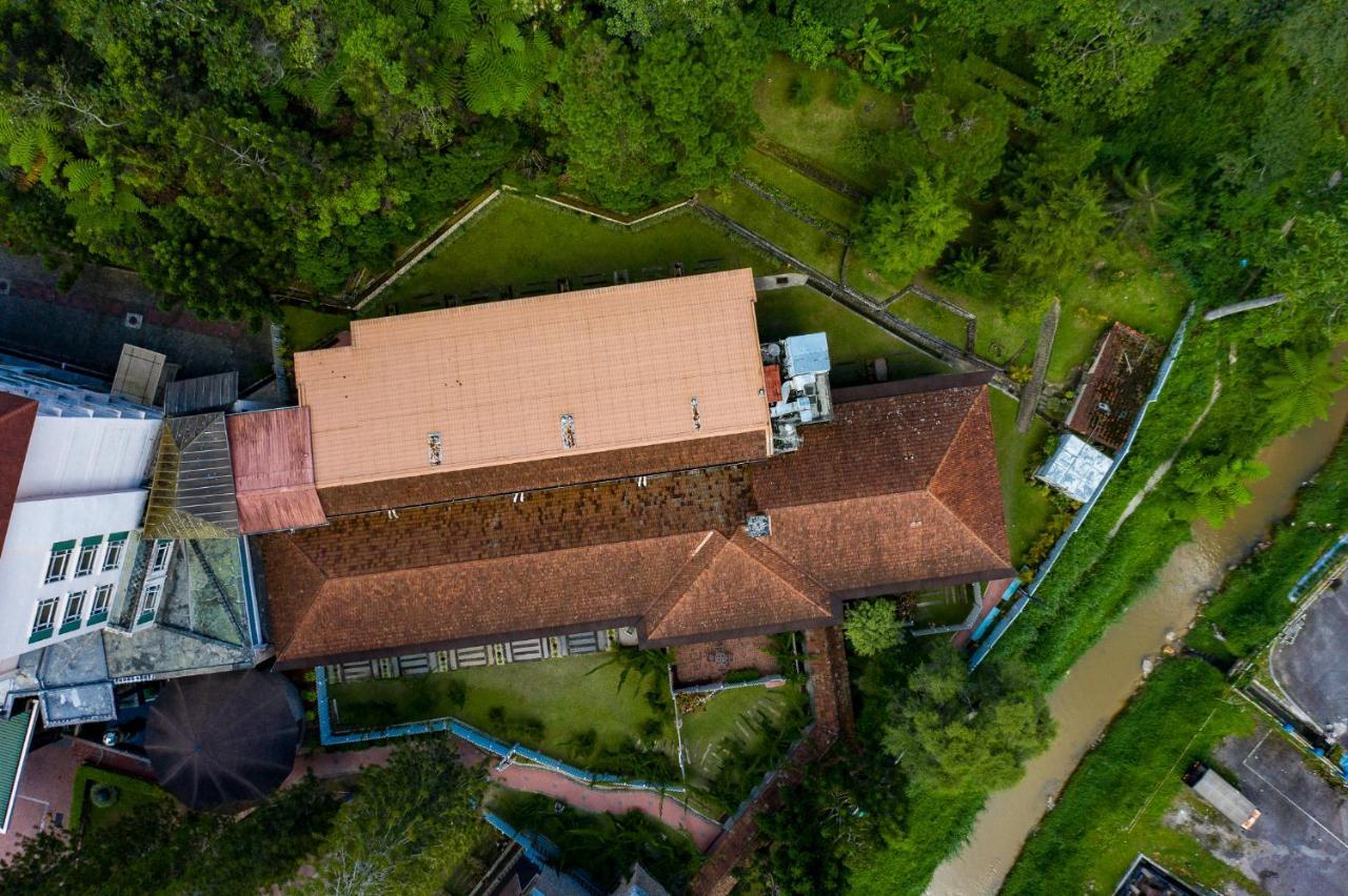 Century Pines Resort Cameron Highlands Exteriör bild